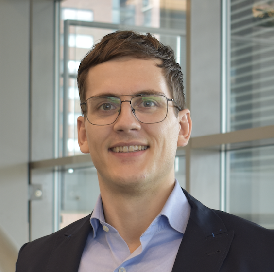 drs. Allard Dolron, Business consultant